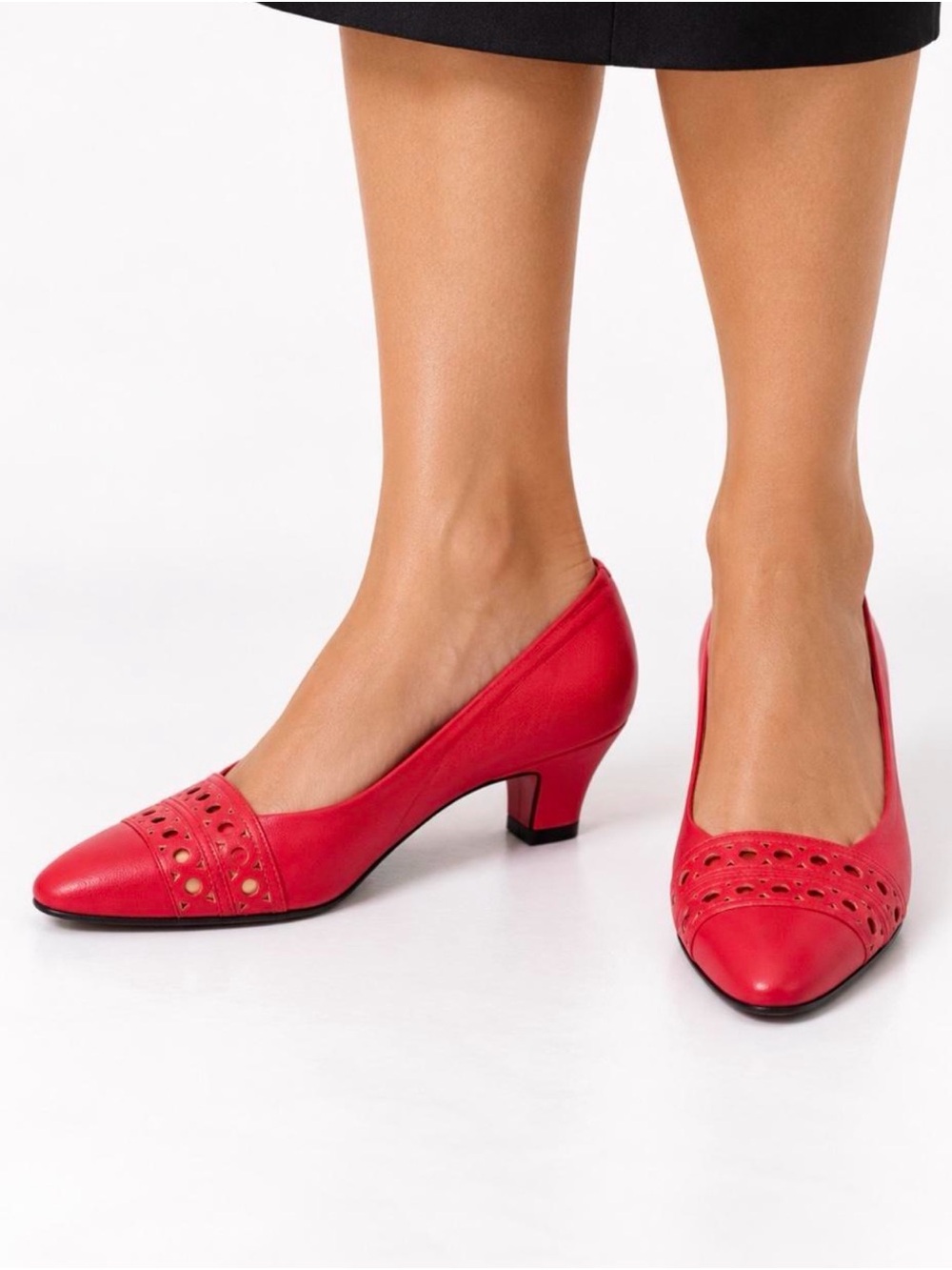 $90 - Vintage Francesca Mori Red Leather Cutout Kitten Heel Pumps | Size 6.5M